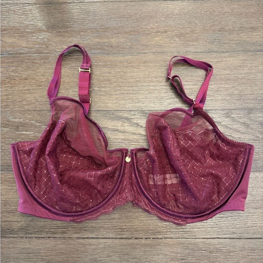 Cacique lace underwire bra size 40DDD FULL
COVERAGE mauve red